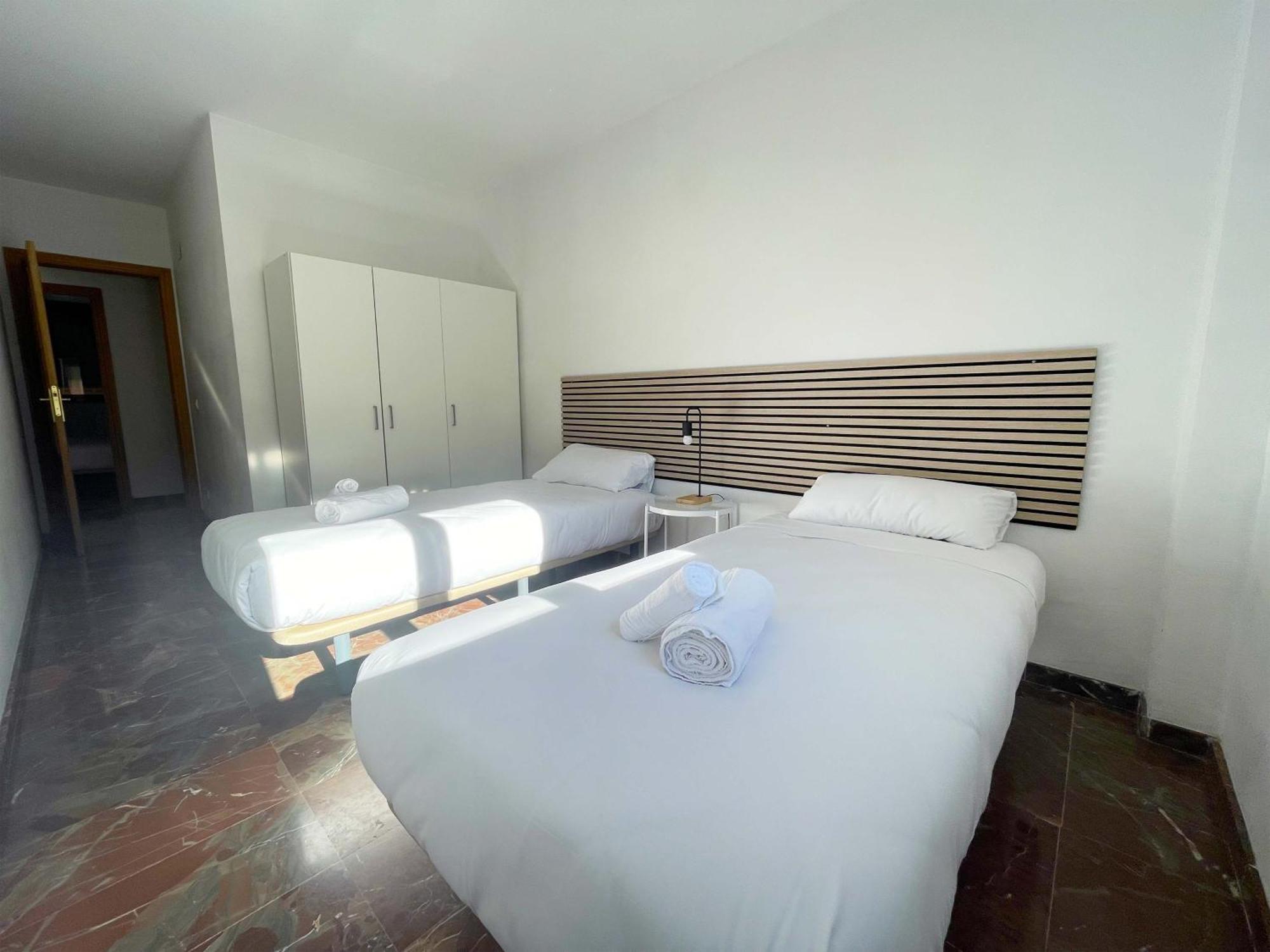 Apartamentos El Pilar Suites 3000 Zaragoza Exterior photo